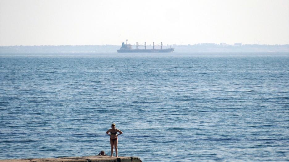 Barco cargado con grano ucraniano en Odesa
Europa Press/Contacto/Yulii Zozulia
(Foto de ARCHIVO)
16/7/2023