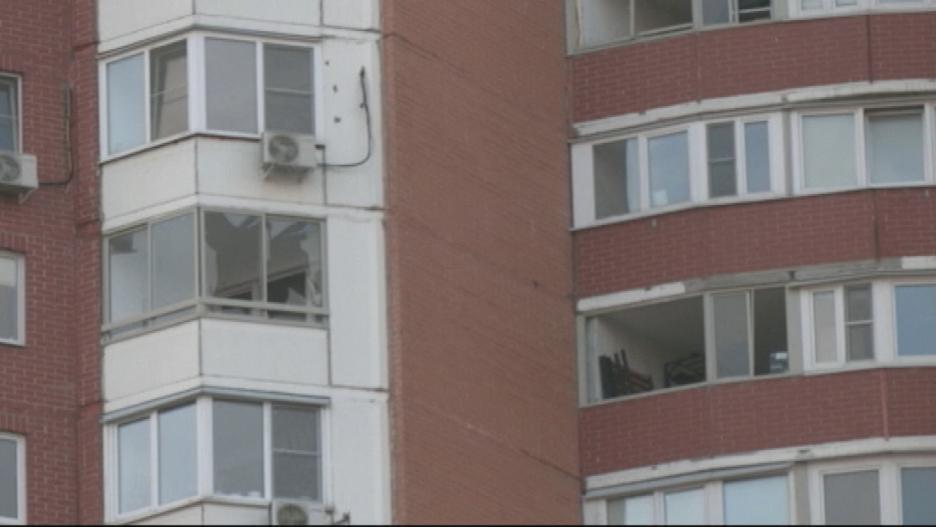 Daños en un edificio residencial de Moscú provocados por el impacto de un drone. 21/08/2023