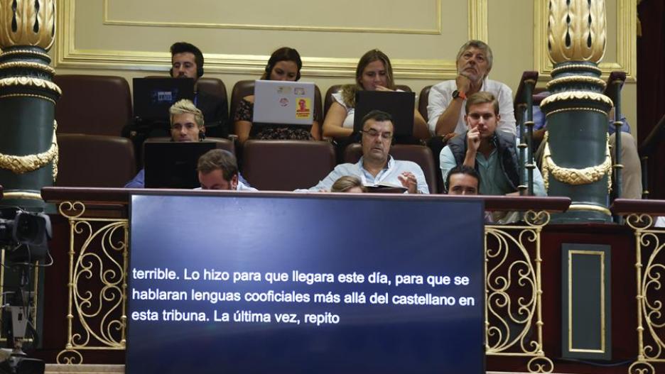Primer día del uso de lenguas cooficiales en el Congreso de los Diputados.