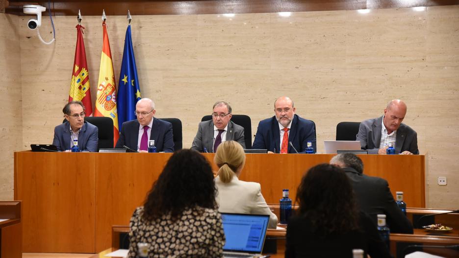 Comparecencia del vicepresidente del Gobierno regional en las Cortes de Castilla-La Mancha.