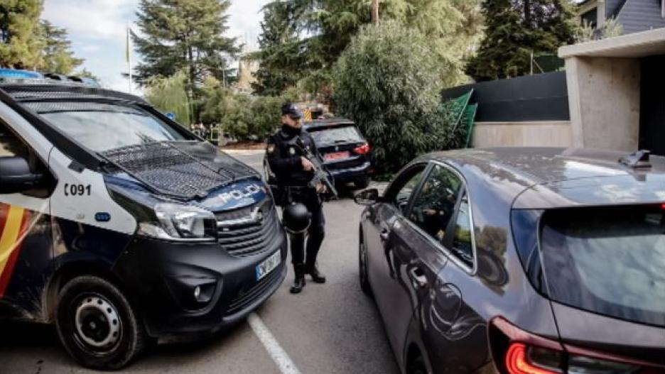 Refuerzo de la vigilancia en diez embajadas