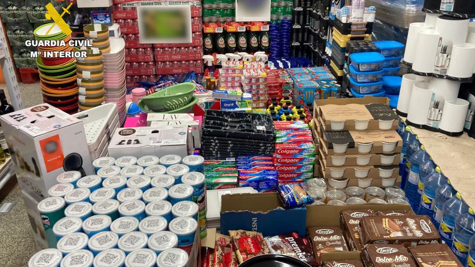 Detalle de los productos inmovilizados por la Guardia Civil por no cumplir la normativa de etiquetado