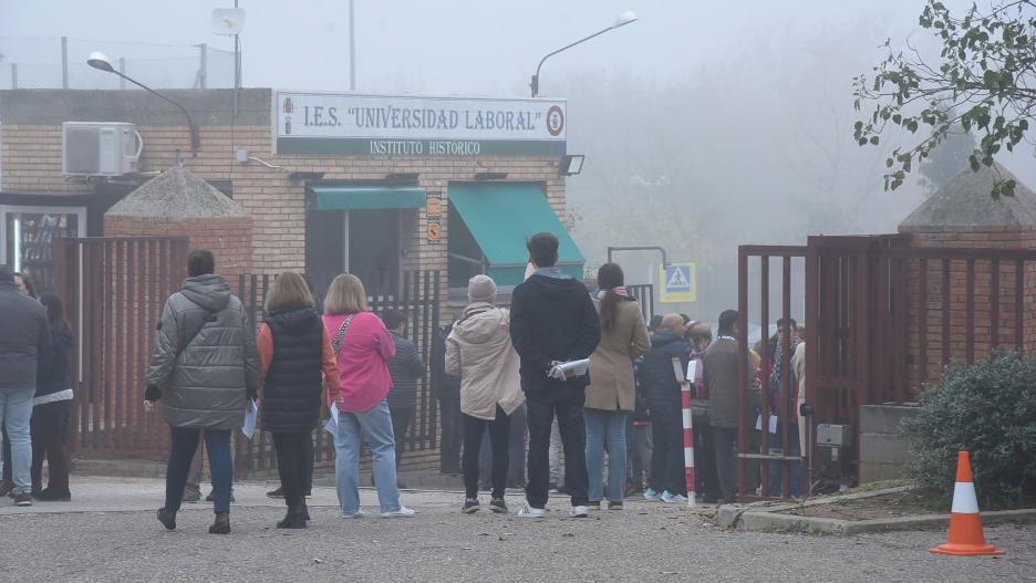 Más de 400 personas se presentan a los exámenes independientes para personas con discapacidad intelectual en Castilla-La Mancha.