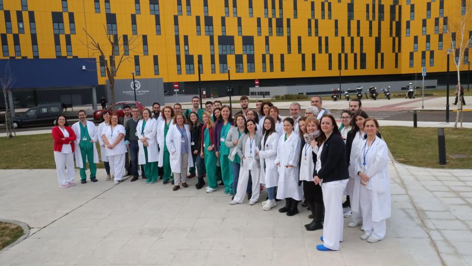 Un equipo multidisciplinar de profesionales sanitarios participa en el programa de trasplantes