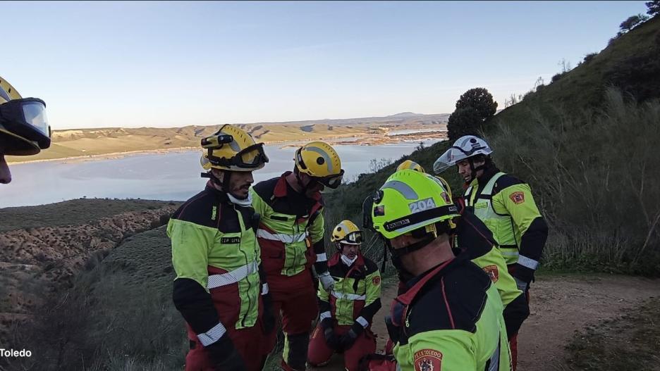 El cuerpo de bomberos de Toledo ha participado en el rescate de un cuerpo en las Barrancas de Burujón.