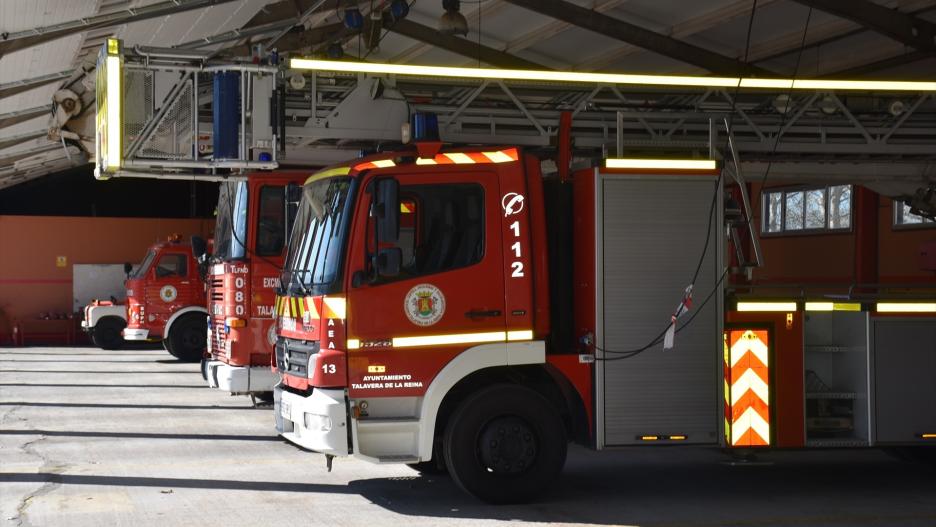 Los bomberos de Talavera se desplazaron hasta el lugar del accidente de tráfico.