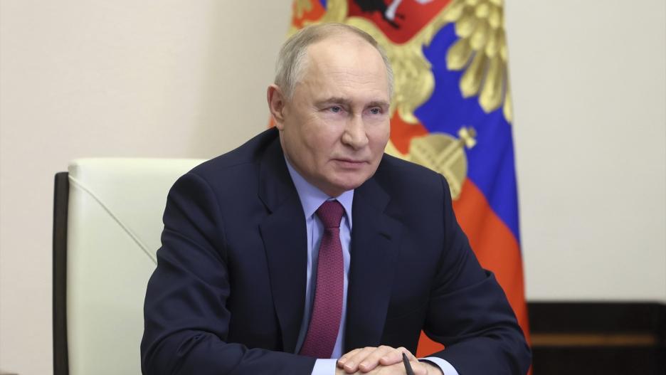 Putin revalida su quinto mandato al frente de Rusia: obtiene casi el 88% de los votos en los primeros escrutinios.
