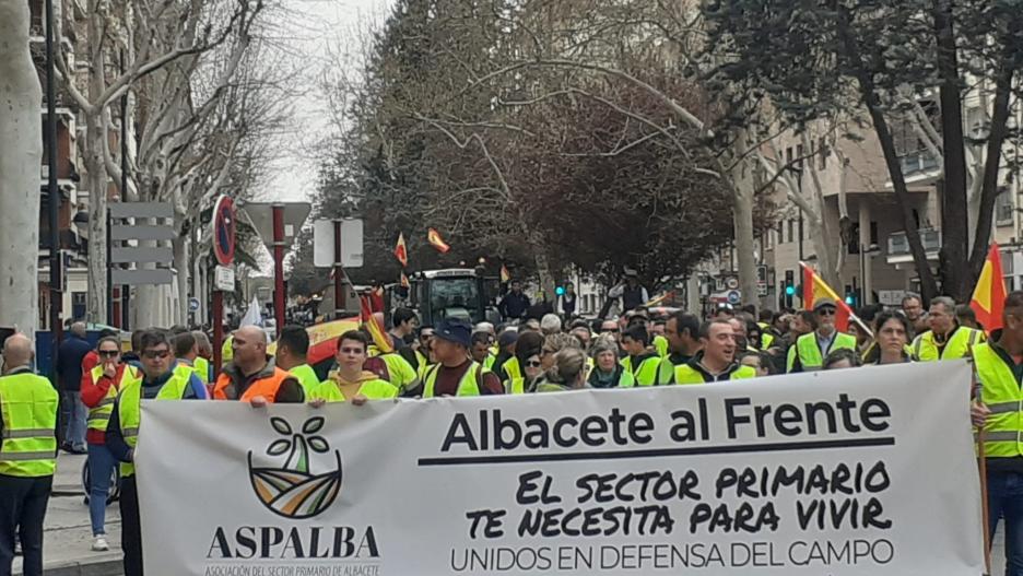 Pancarta de la protesta convocada por Aspalba este jueves en Albacete capital