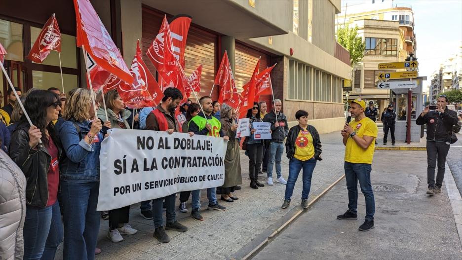 Concentración de trabajadores de Correos en Albacete de hace un año.