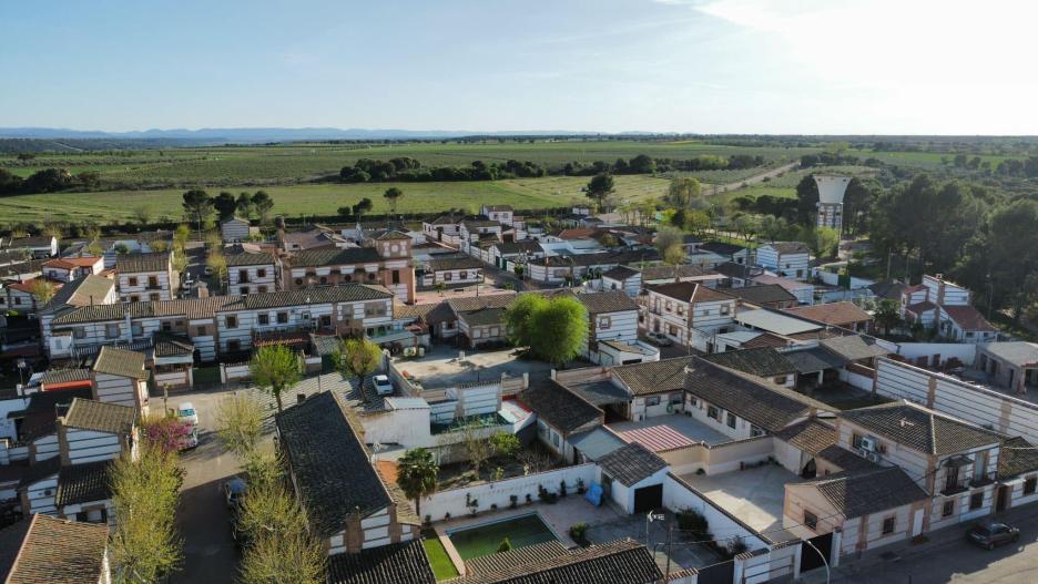 En Bernuy mientras se soluciona el problema del agua se ha cortado el agua de las fuentes públicas.