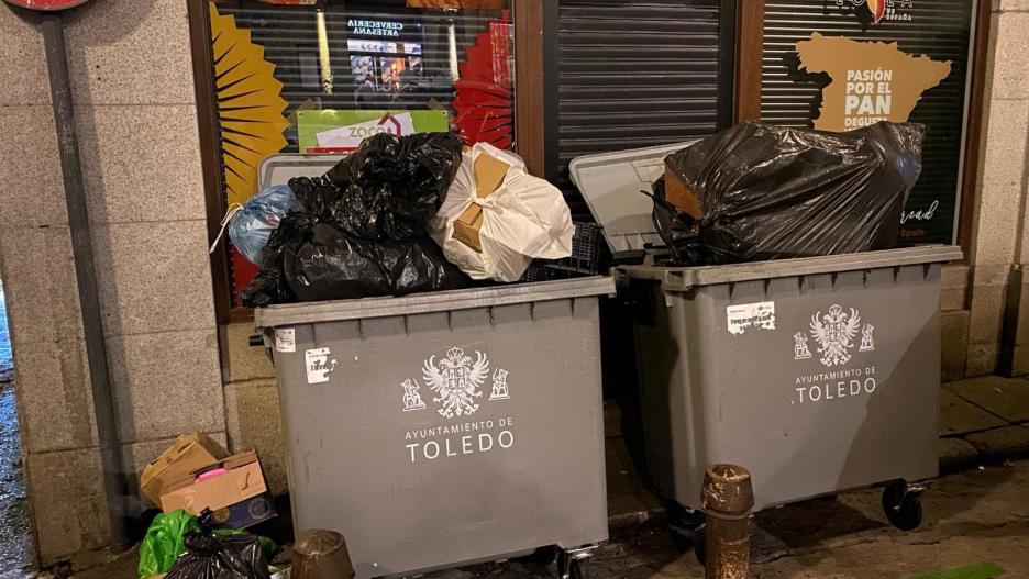 Cubos de basura en el Casco Histórico de Toledo.
AYUNTAMIENTO DE TOLEDO
(Foto de ARCHIVO)
12/3/2024