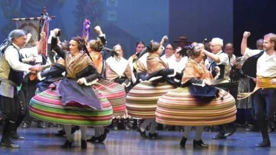 Imagen de una de las actuaciones del Grupo Danza Magisterio