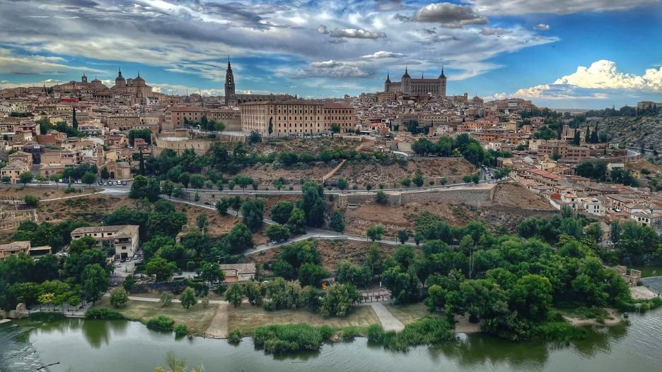 Imagen de Toledo desde la carretera del valle.