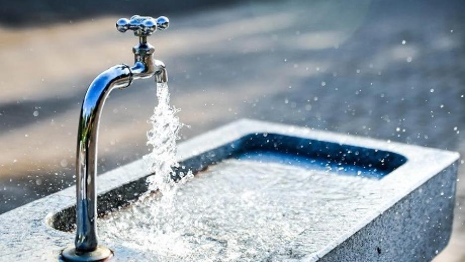 El agua potable llega por primera vez a la pedanía conquense de Villar de Cantos.