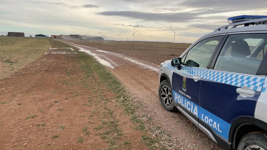 La Policía Local de Tarazona pide colaboración para encontrar al dueño de dos perros que atacaron a un joven.