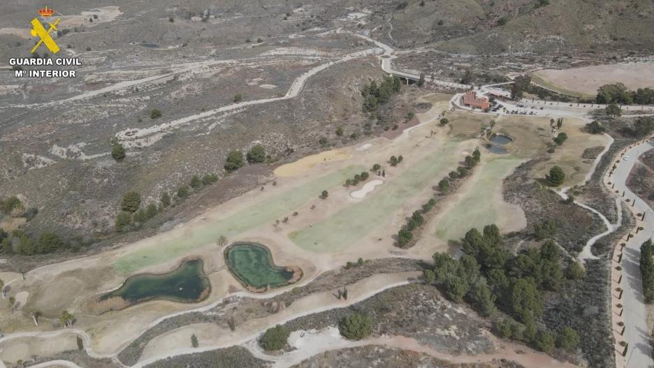 Detenido un empresario en Murcia por sustraer agua de pozos ilegales para regar un campo de golf