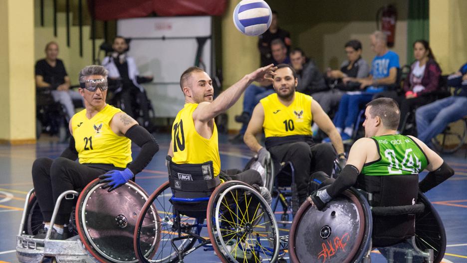 Ocho deportistas de los Juegos Paralímpicos se iniciaron en el Hospital Nacional de Parapléjicos.