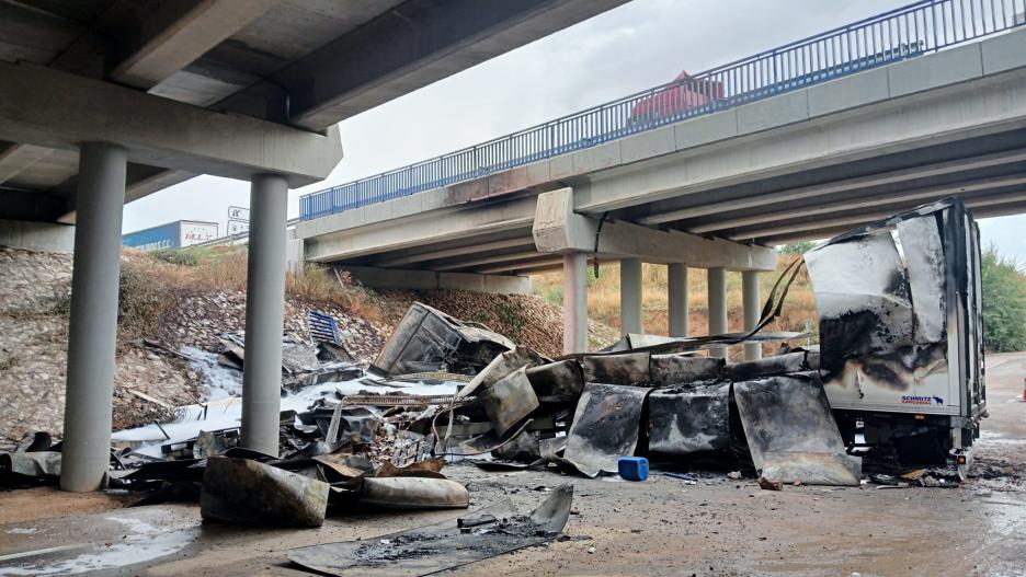 camion incendiado