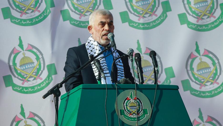 (Foto de ARCHIVO)
FILED - 14 December 2022, Palestinian Territories, Gaza: Gaza head of the Hamas movement Yahya Sinwar speaks at a rally to mark the 35th anniversary of the movement's founding. Photo: Mohammed Talatene/dpa

14/12/2022 ONLY FOR USE IN SPAIN