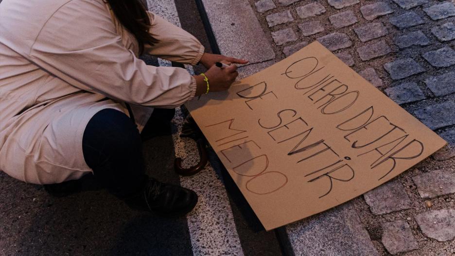 Miedo, vergüenza, temor a no ser creída: ¿Por qué no se denuncia la violencia sexual?