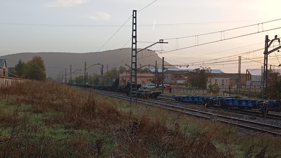 Descarrilamiento de un tren que transporta mercancía peligrosa, en Matillas.