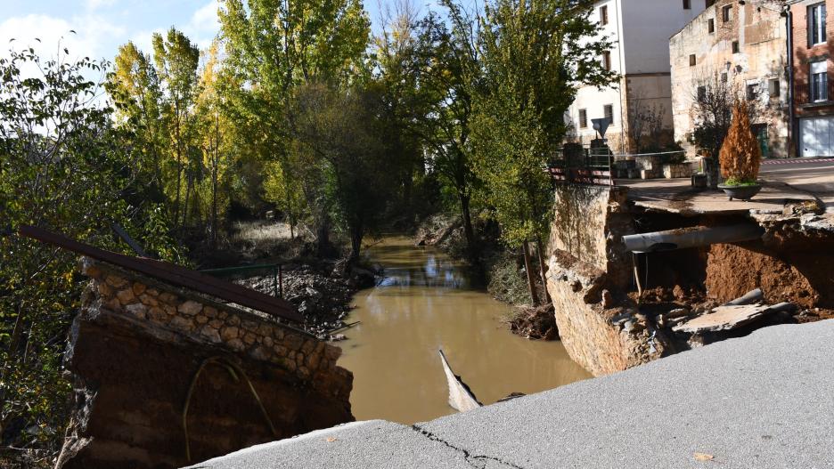 El puente de Landete está completamente destruido.