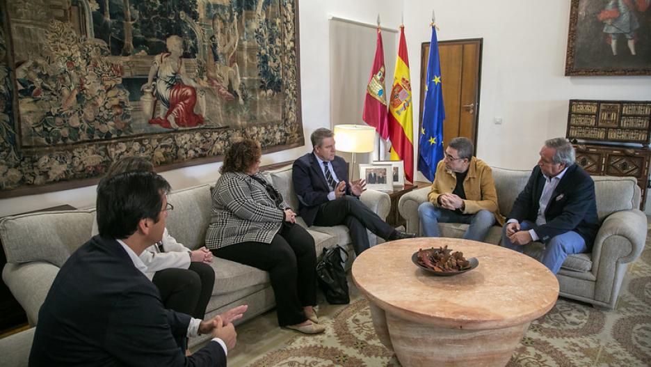 Agentes sociales han creado un grupo de trabajo en coordinación con el Gobierno regional para abordar para abordar la reconstrucción social y económica de las zonas afectadas por la DANA en Castilla-La Mancha.