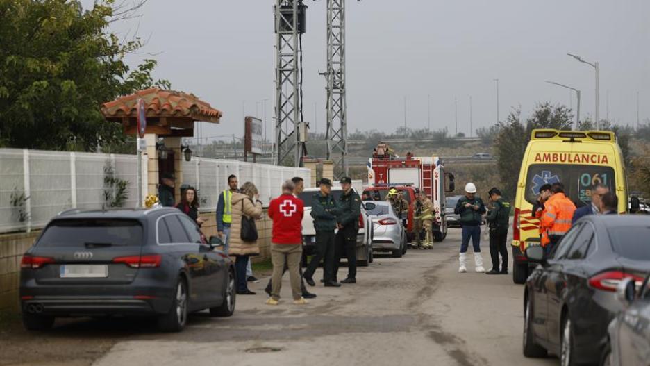 Efectivos de emergencias en la residencia de ancianos.