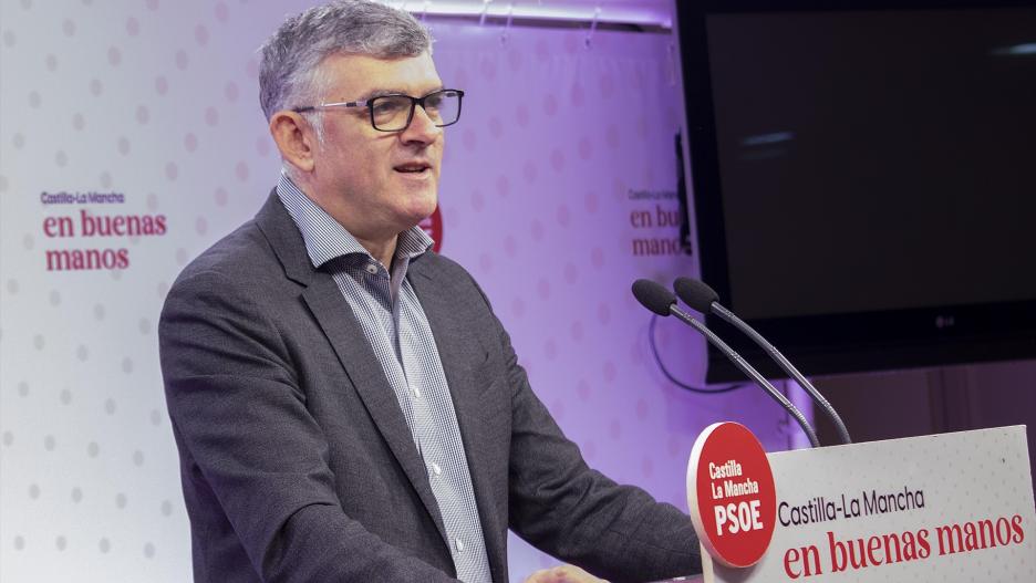 El presidente del Grupo Parlamentario Socialista en las Cortes de C-LM, Ángel Tomás Godoy

Eva Ercolanese/PSOE / Europa Press
27/11/2024