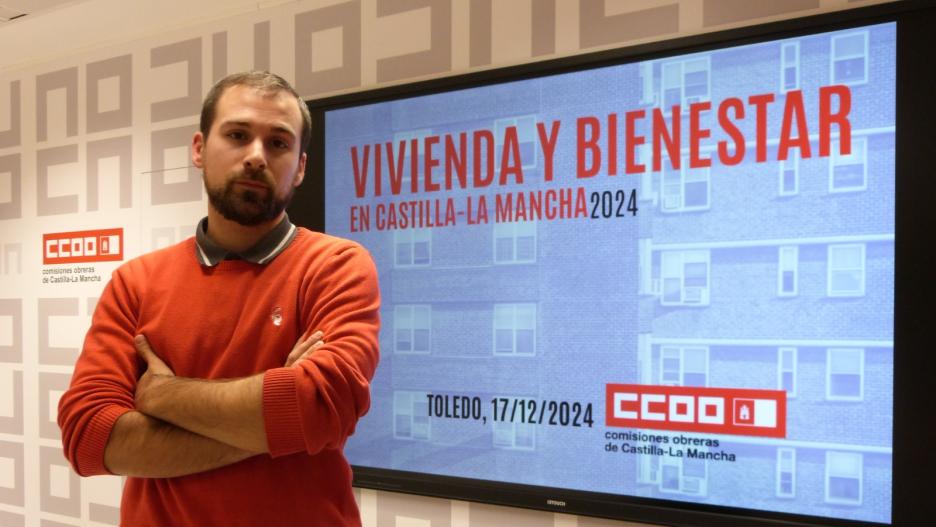 El secretario de Empleo y Políticas Públicas de CCOO Castilla-La Mancha, Juan Carlos del Puerto, durante la presentación del informe de Vivienda y Bienestar de Castilla-La Mancha 2024