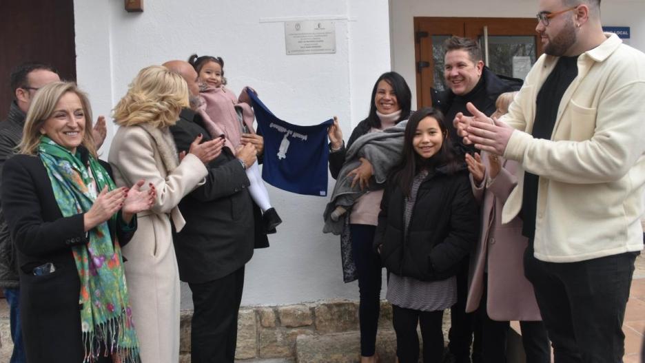 Inauguración de la vivienda en Almodóvar del Pinar.

REMITIDA / HANDOUT por JCCM
Fotografía remitida a medios de comunicación exclusivamente para ilustrar la noticia a la que hace referencia la imagen, y citando la procedencia de la imagen en la firma
26/12/2024