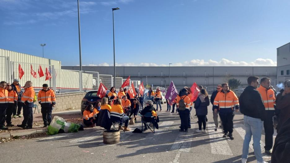 La huelga en la empresa C&A Modas, de Fontanar (Guadalajara) afecta a unos 140 trabajadores.