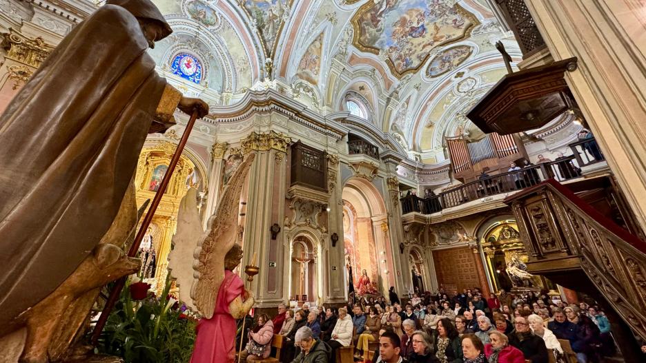 Tradicional misa en la Iglesia Virgen de La Luz en honor del patrón de este barrio conquense