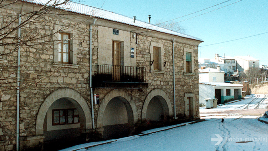 Ayuntamiento de La Toba (Guadalajara)