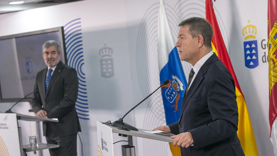 El presidente de Castilla-La Mancha junto al presidente de Canarias.