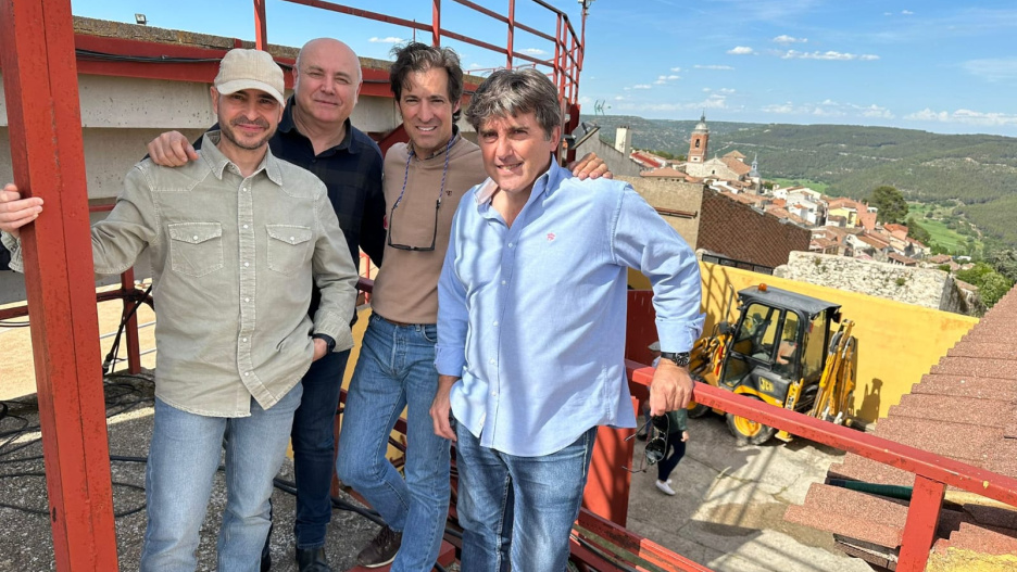 De izquierda a derecha, el periodista Óscar Aranda, el realizador José García Patón, el matador de toros César Jiménez y el periodista, director y conductor de “Tiempo de Toros” José Miguel Martín de Blas