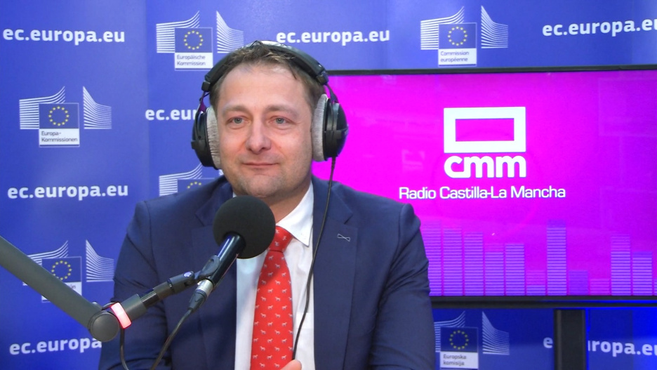 Christophe Hansen, comisario europeo de Agricultura, durante la entrevista.