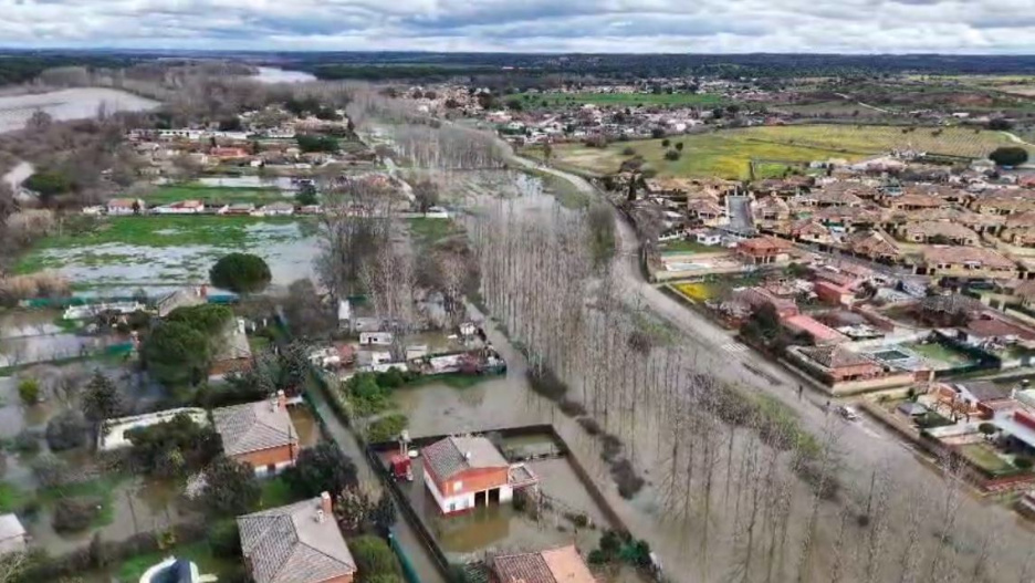 Imagen de la crecida del río Alberche a su paso por Escalona, Toledo.