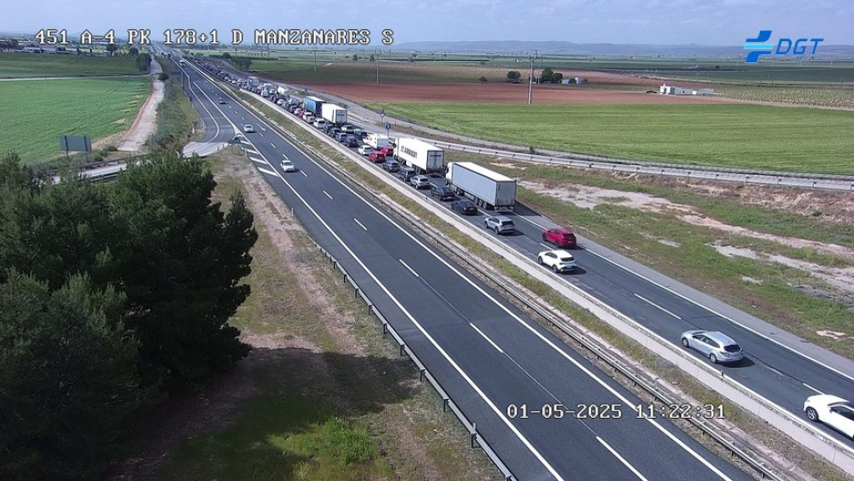Circulación complicada en la A-4.