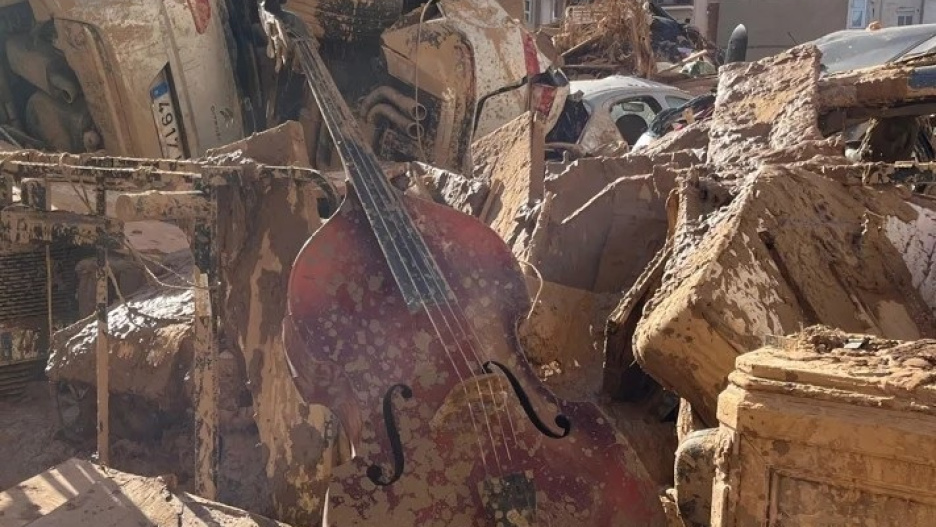 (Foto de ARCHIVO)
Violonchelo afectado por la dana
REMITIDA / HANDOUT por REMITIDA UV
Fotografía remitida a medios de comunicación exclusivamente para ilustrar la noticia a la que hace referencia la imagen, y citando la procedencia de la imagen en la firma
08/5/2025