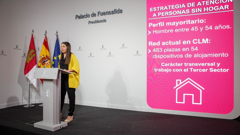 La consejera de Bienestar Social ha presentado la estrategia del Gobierno de Castilla-La Mancha.