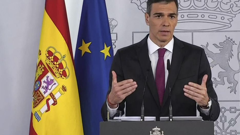 MADRID, 22/06/2025.- Captura de video de la declaración institucional del presidente del Gobierno, Pedro Sánchez, este domingo en el Complejo de La Moncloa, en la que ha dicho que el acuerdo al que ha llegado con la OTAN para no gastar un 5 % del PIB en defensa permite a España cumplir los compromisos con la Alianza sin necesidad de incrementar su inversión en ese ámbito. EFE/Moncloa -SOLO USO EDITORIAL/SOLO DISPONIBLE PARA ILUSTRAR LA NOTICIA QUE ACOMPAÑA (CRÉDITO OBLIGATORIO)-