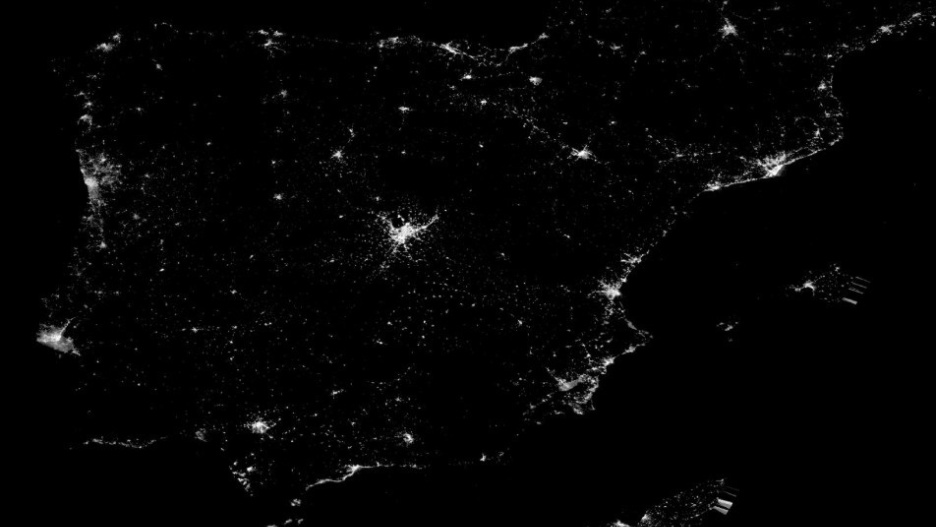 (Foto de ARCHIVO)
La Península Ibérica saliendo del apagón en la madrugada del 28 al 29 de abril de 2025
REMITIDA / HANDOUT por ESA
Fotografía remitida a medios de comunicación exclusivamente para ilustrar la noticia a la que hace referencia la imagen, y citando la procedencia de la imagen en la firma
12/5/2025
