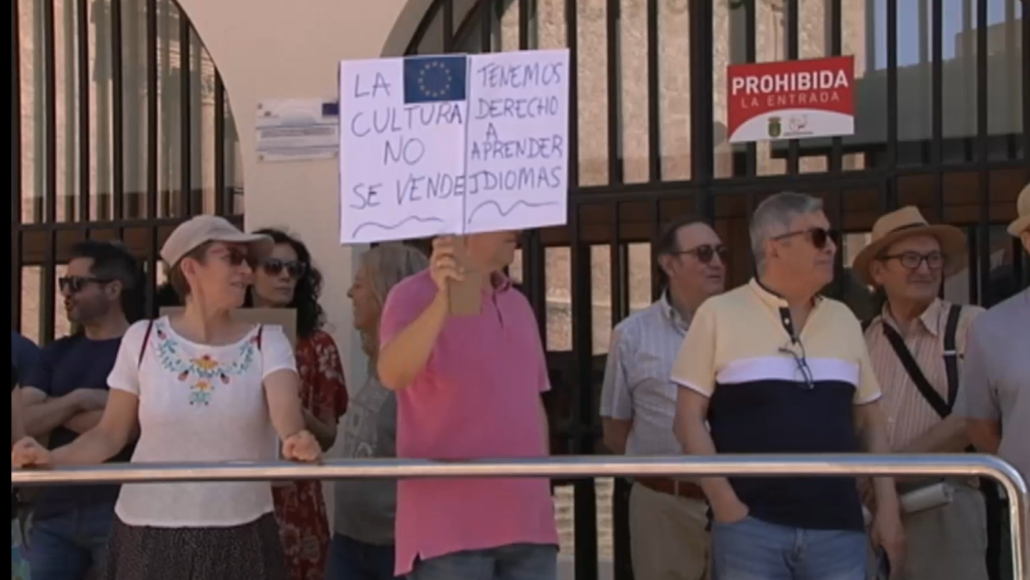 Protestas por las nuevas medidas de las Escuelas Oficiales de Idiomas