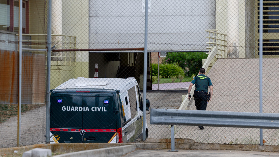 CORRECCIÓN PIE DE FOTO - MADRID, 30/06/2025.- El exdirigente del PSOE Santos Cerdán ya ha ingresado en la cárcel madrileña de Soto del Real después de que el juez del Tribunal Supremo Leopoldo Puente haya acordado el ingreso en prisión comunicada al considerar que tuvo "específico papel" en la trama del llamado caso Koldo. EFE/Daniel González