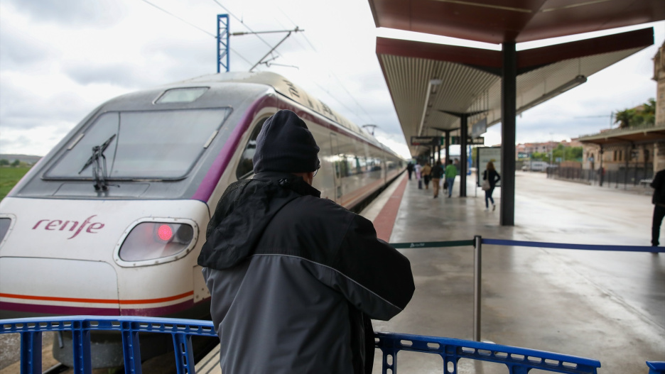 (Foto de ARCHIVO)Tren de Alta Velocidad en la estación de Toledo