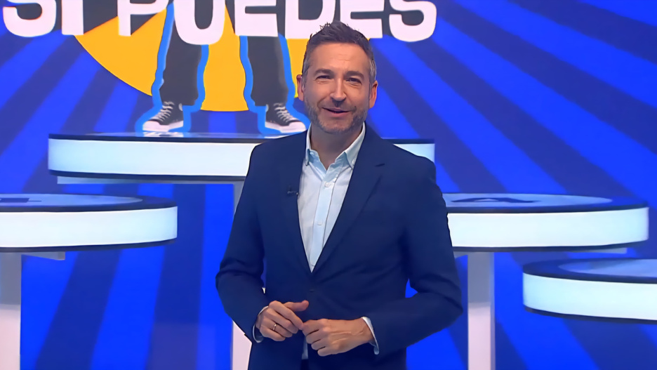 El presentador de orígenes manchegos, Frank Blanco, presenta el programa "Atrápame si puedes" cada día en Castilla-La Mancha Media.