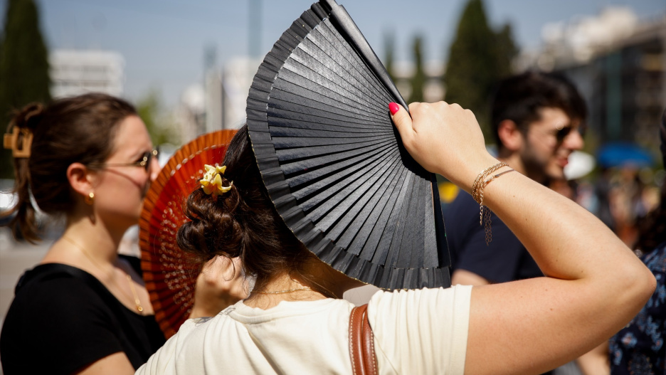 (Foto de ARCHIVO)La Agencia Estatal de Meteorología (Aemet) tiene previsto activar este lunes, segundo día de la segunda ola de calor de este verano, los avisos naranjas por altas temperaturas en las provincias de Toledo y Ciudad Real, ya que se alcanzarán los 40 grados