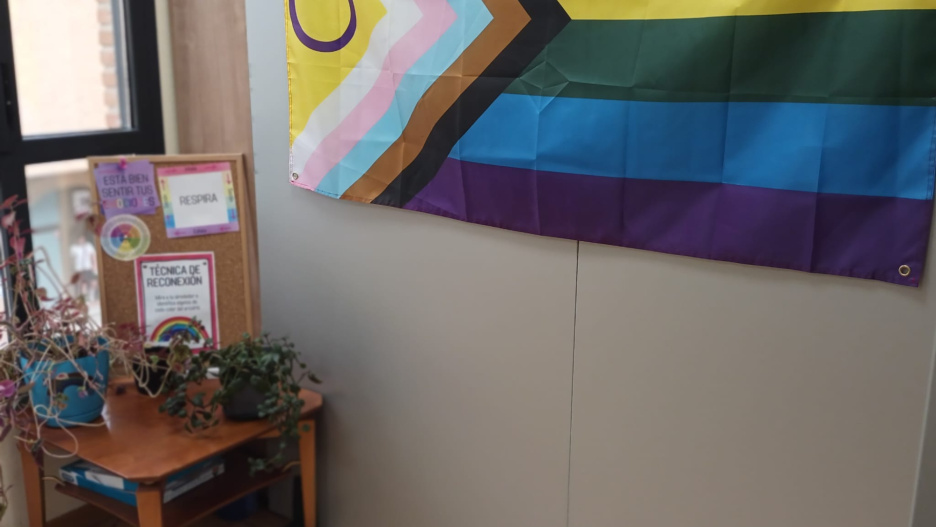 La atención del SAI-LGTBI de C-LM se puede hacer de forma presencial en oficinas o telemáticas a través del 925278377 o sailgtbi@jccm.es
