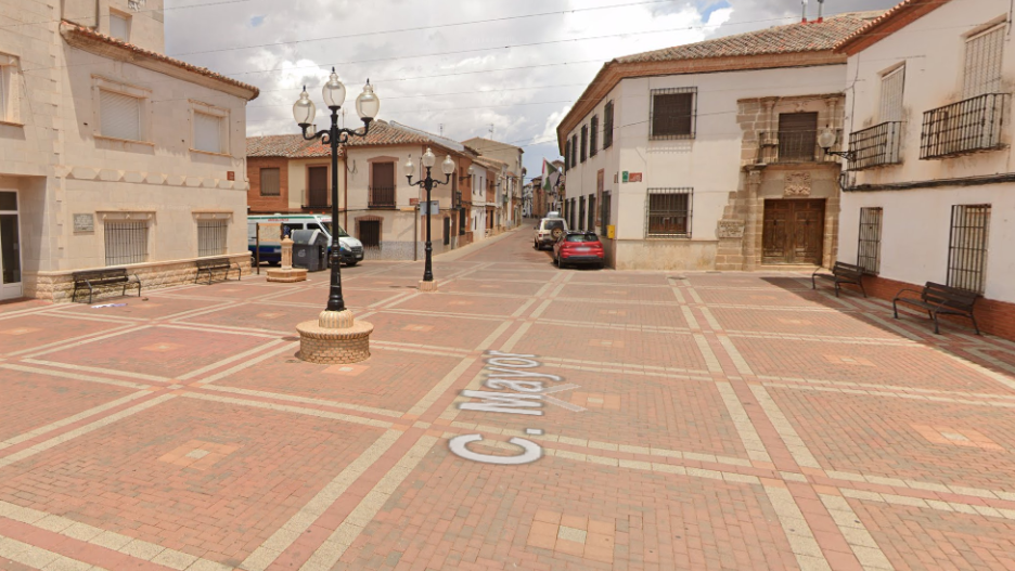 Los hechos ocurrieron en la calle Mayor de Almedina.